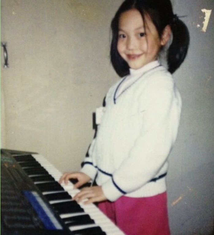 从上亿代言费到“落魄歌手”，吴莫愁怎么就落到了这副田地？