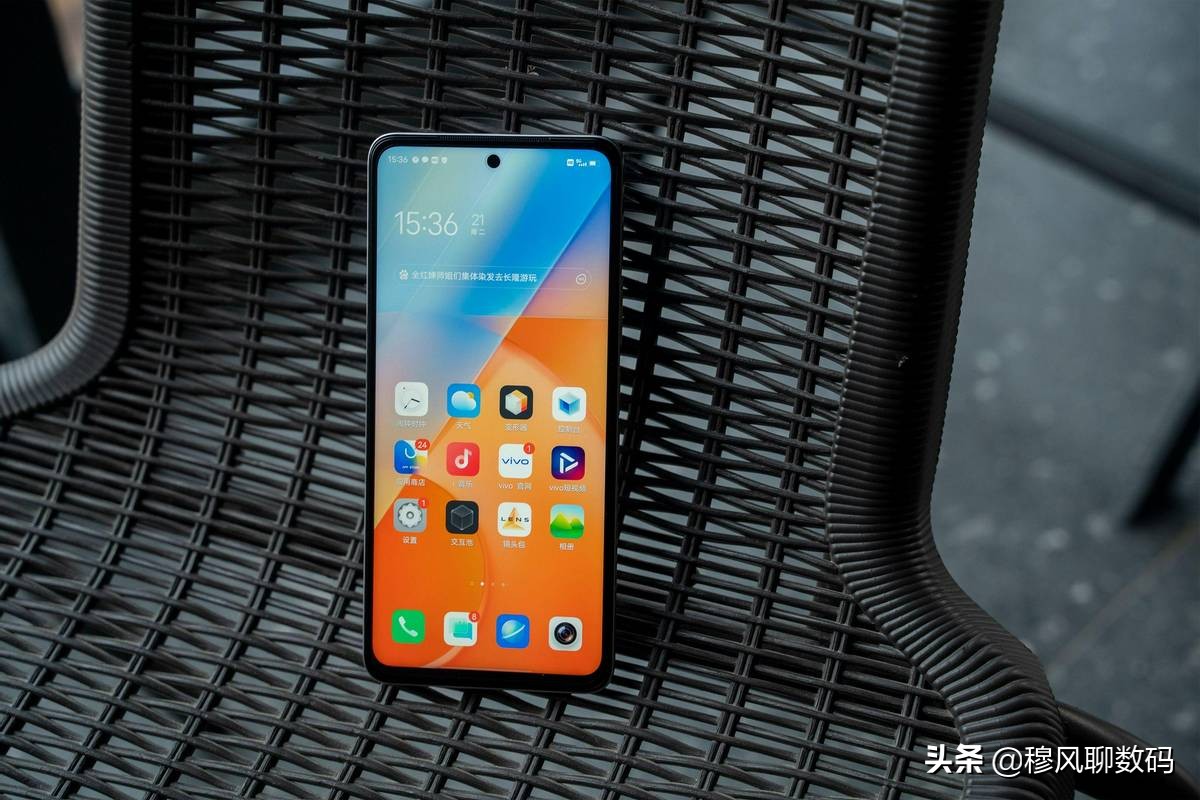 vivo iqoo z5x:低至1199的价格,买到5000mah 44w快充 6nm处理器