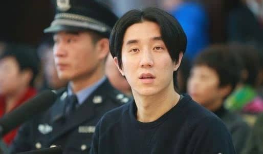 六位最坑爹明星子女，张国立儿子被送进监狱，有人扬言炸美国学校