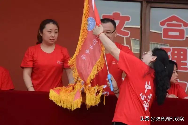 忻州市北方中學(xué)2022年初三畢業(yè)典禮(圖7) 忻州市北方中學(xué)2022年初三畢業(yè)典禮(圖7)