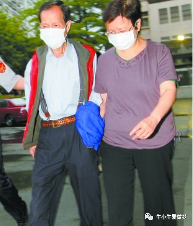 奶茶40年：塑化剂的罪恶、资本的角逐、加盟的套路，为何还不倒？