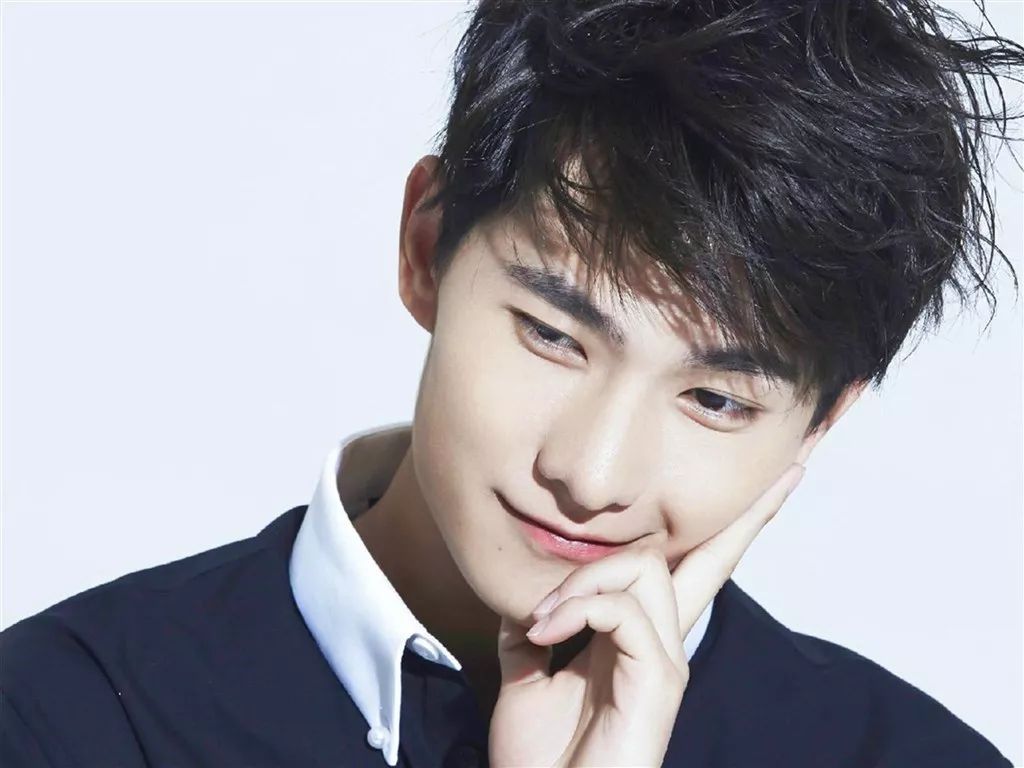 剑眉星目，风度翩翩，这10位男明星的长相，击中了国人审美