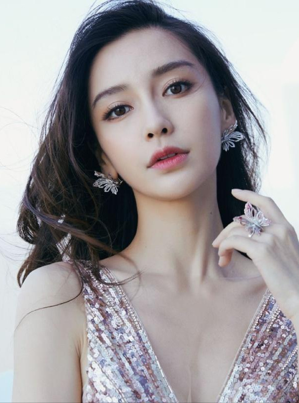 Angelababy的耳环