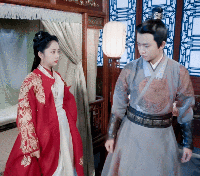 明明没有吻戏，却让观众甜到齁，求求导演别再让演员尬吻了