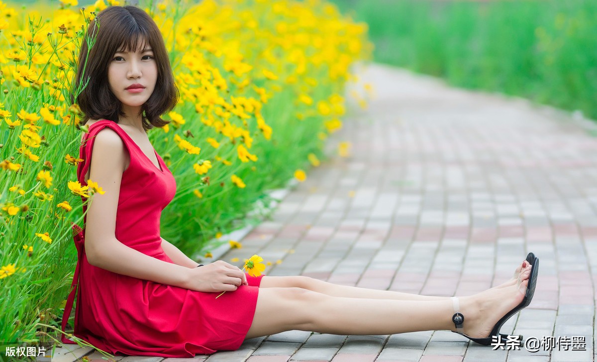 拍照不會(huì)擺姿勢(shì)？掌握一個(gè)攝影技巧，人像照片可以更出挑