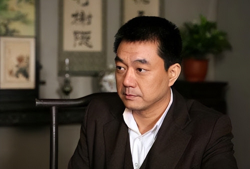 同样是演彭德怀，把董勇、宗利群、丁笑宜放在一起，差别就出来了