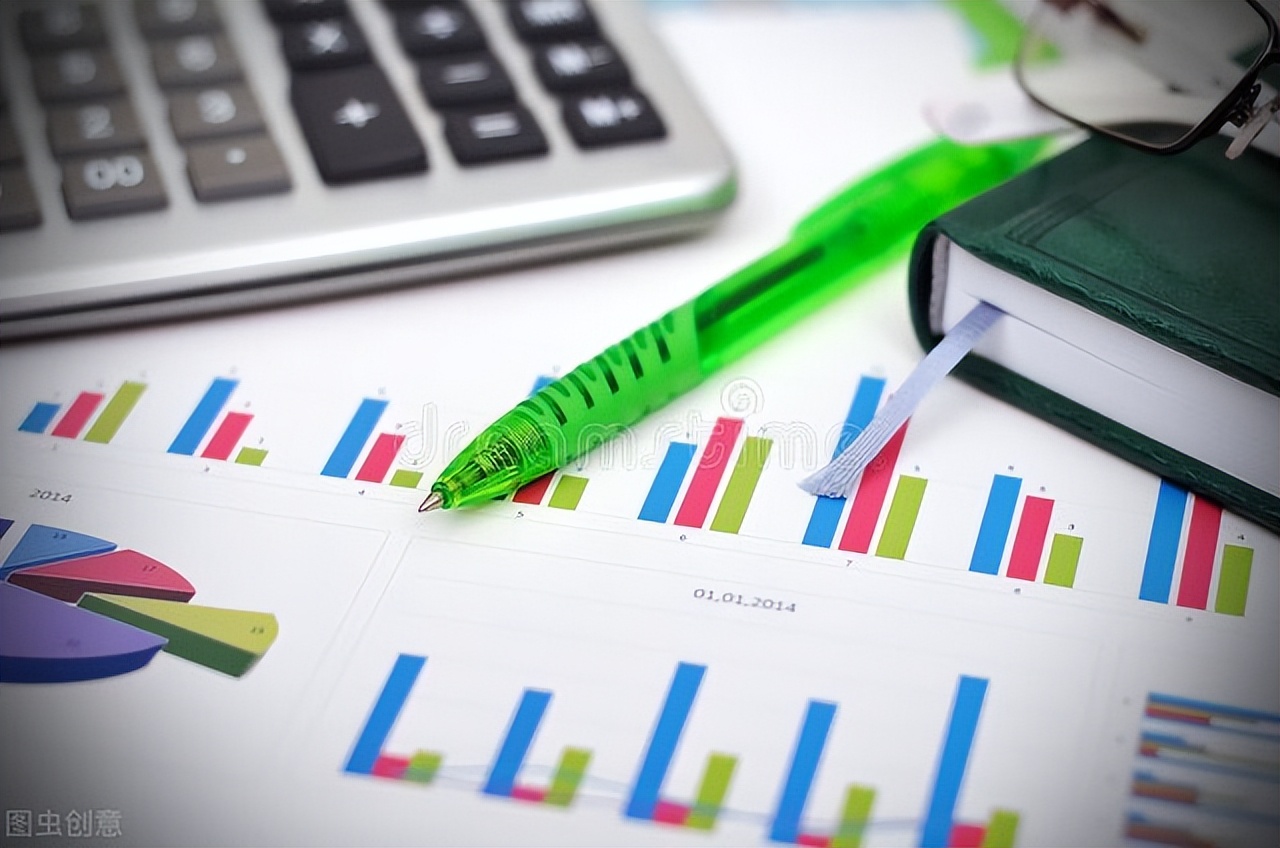 这4个冷门又高薪的职业，适合女生学，未来工作体面又高薪