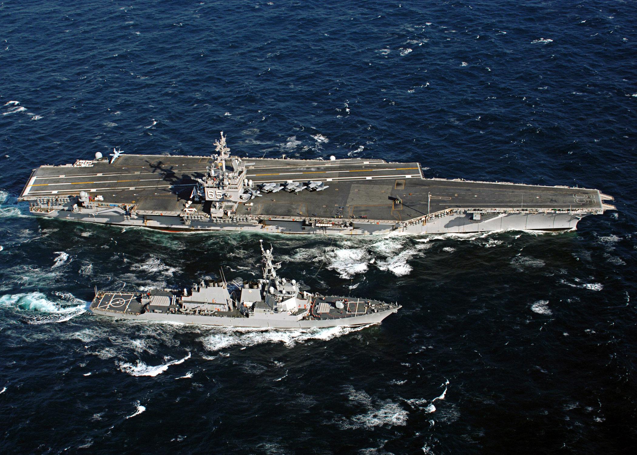 �й�������˷�Ӧ�ѣ������캽ĸ��Ϊ�γٳٲ������˺�ĸ��