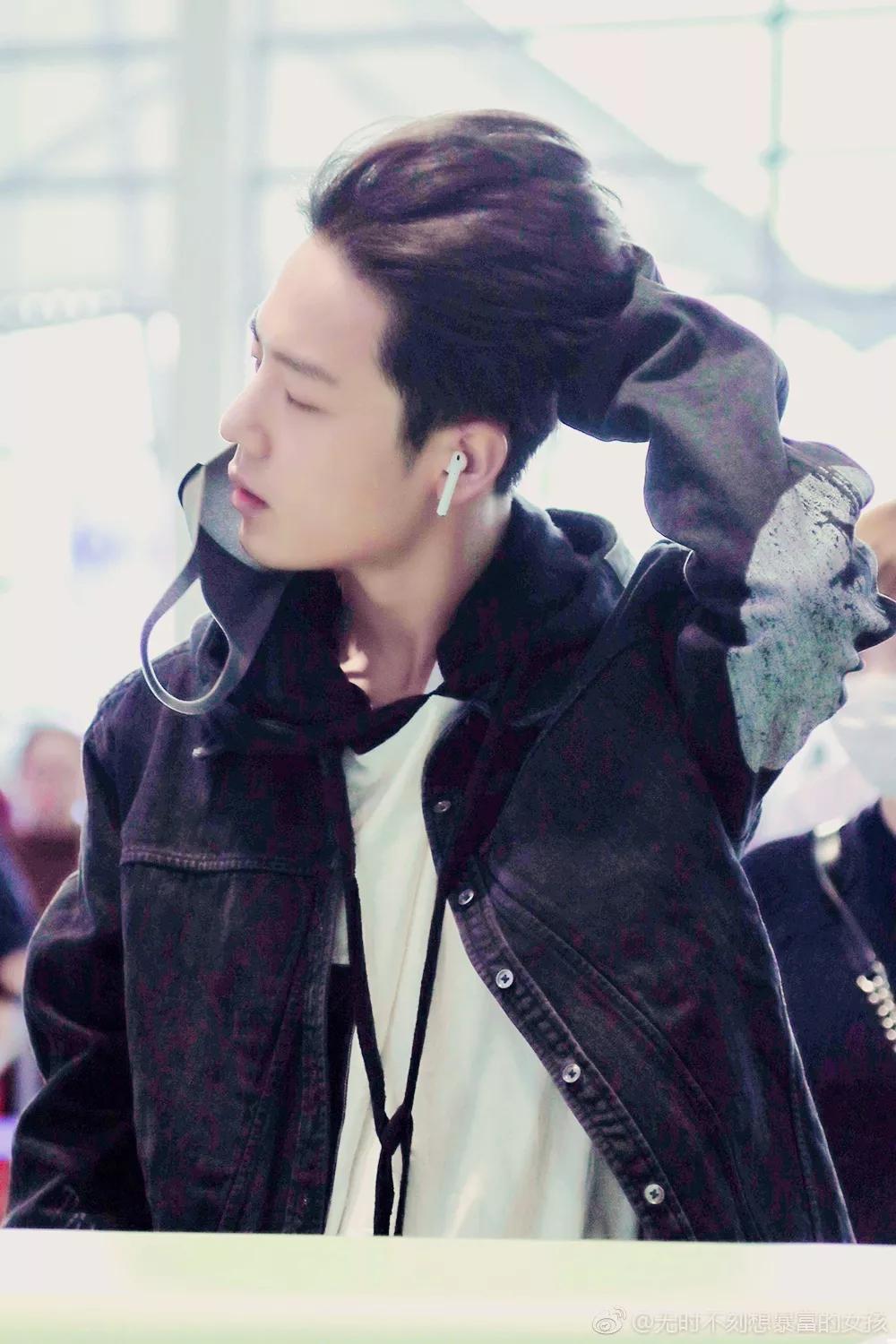 考古肖战:2018年9月—12月机场时间线汇总,今天请叫我收图狂魔