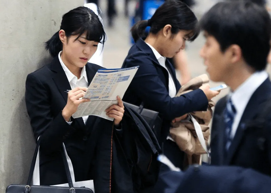 大学生迎来好消息，这个“证书”将被彻底取消，预计2023年落实