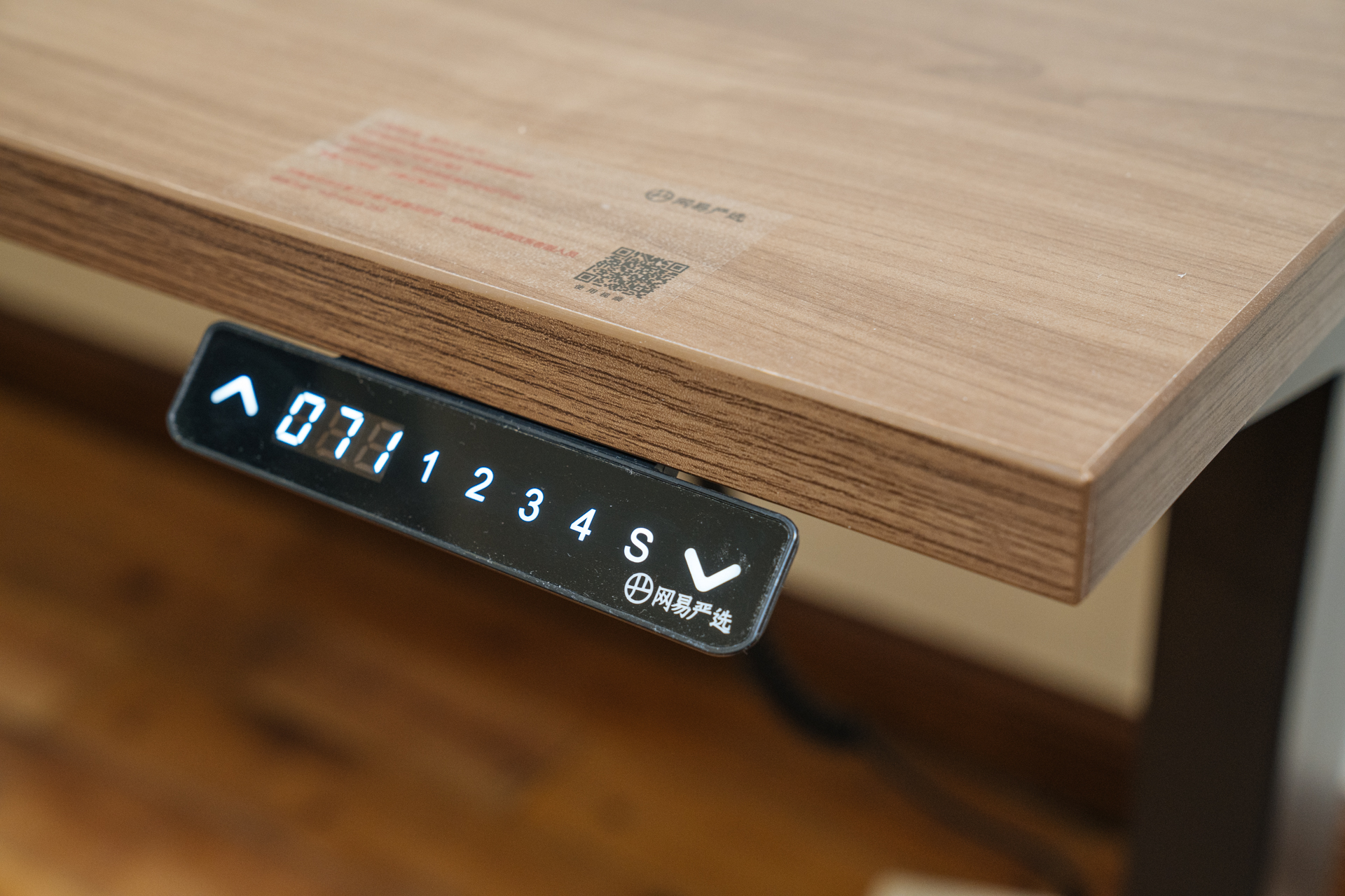 简洁条理，如何布置自己的办公桌面：轻办公好物分享