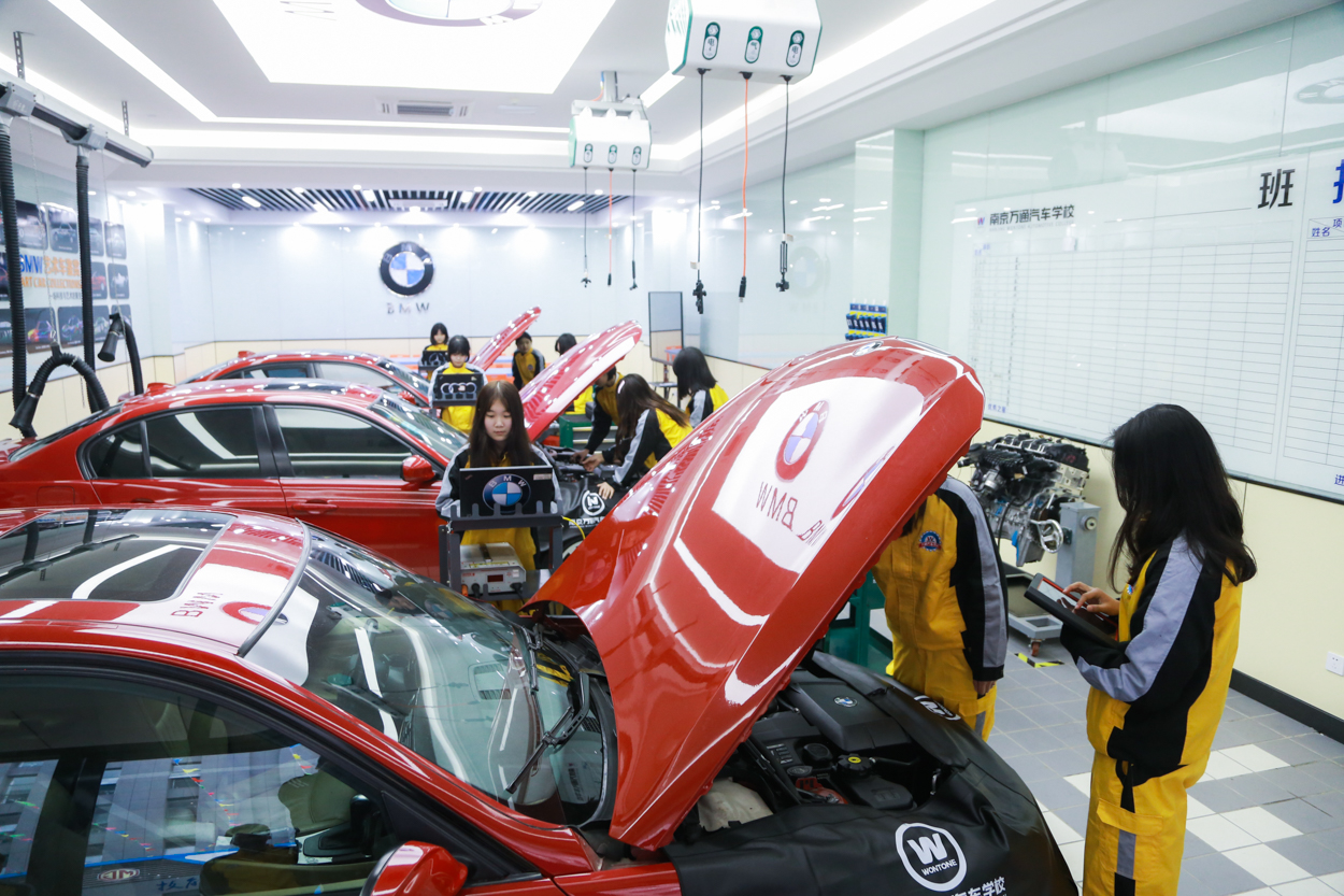 职高/中专/技工学校毕业生的出路在哪里？