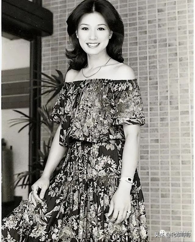 一婚嫁著名导演，二婚嫁脑科医生，如今73岁的婚姻生活很幸福