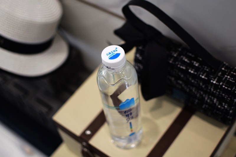 防止骨质疏松 天外天天然弱碱性矿泉水