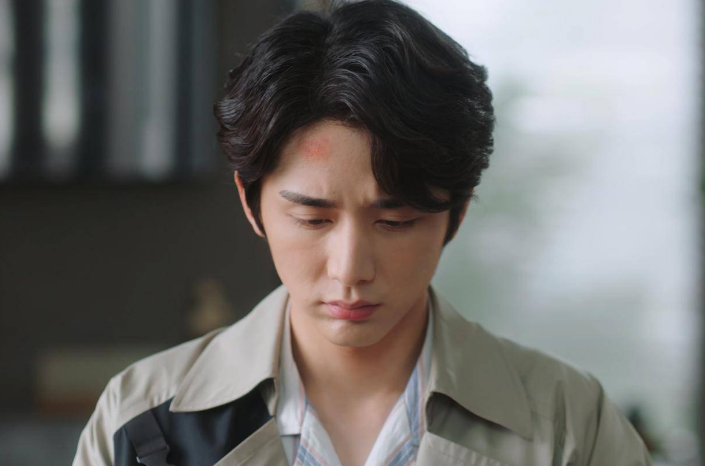 首日播放量破3700万，全程刷屏，笑出腹肌，《反转人生》凭什么？