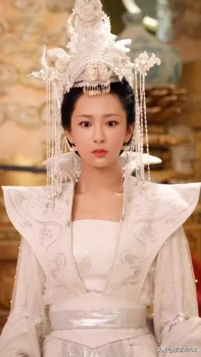 虽相貌平平，却能把绝色美人演活的女明星