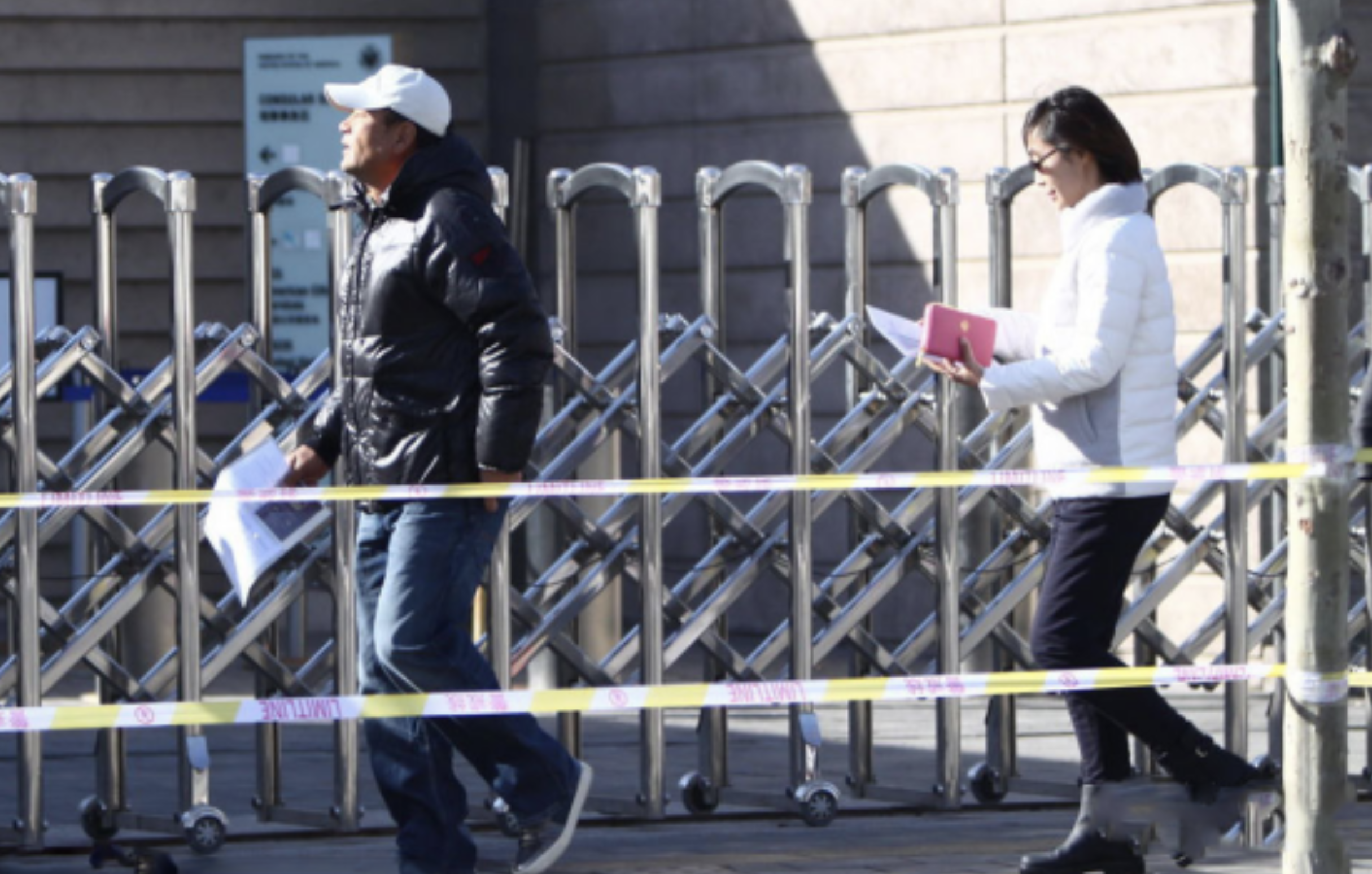 “痴情汉”尤勇智：扇班主任嘴巴，遭许晴抛弃，余生不负妻子沈蓉