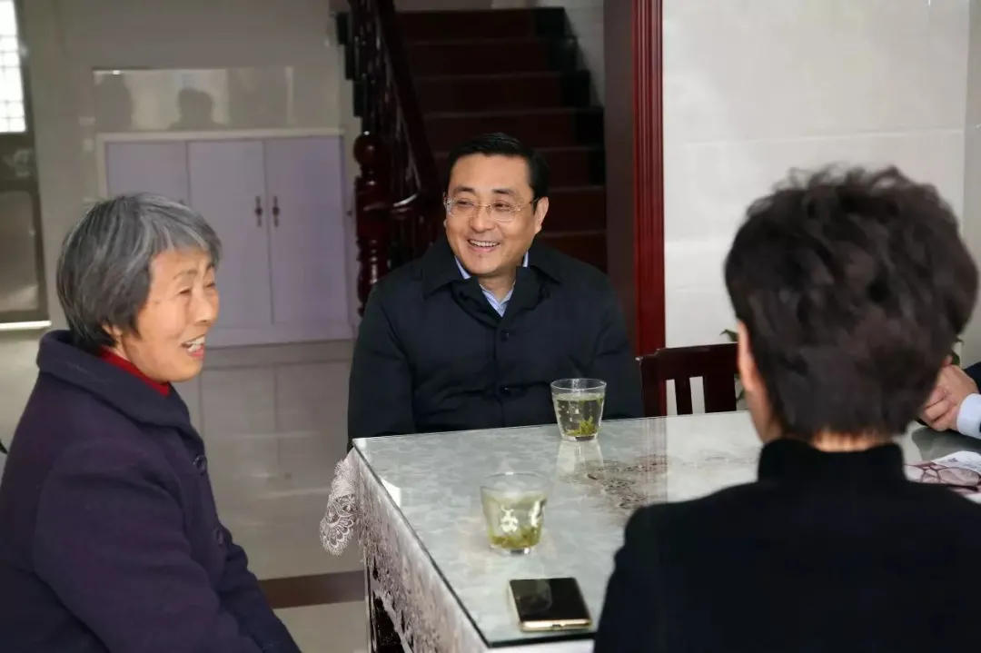 卸任政法委书记后，费高云二度履新江苏省副省长