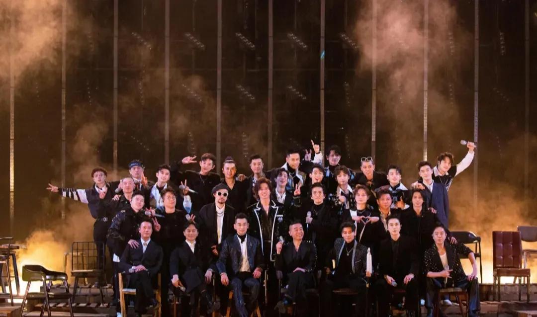 今日6大瓜：四字女星恋情、薇娅老公被罚、《披荆斩棘2》阵容