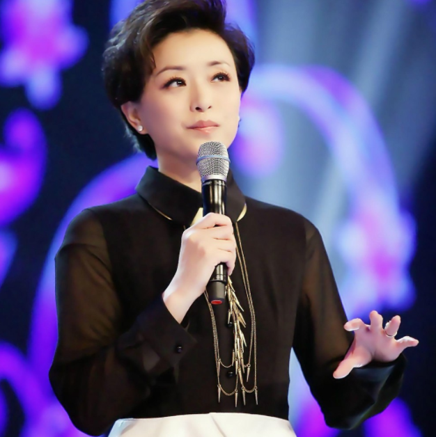 论“最美”主持只服这8位，气质脱俗、走路带风，谢娜等人算了吧