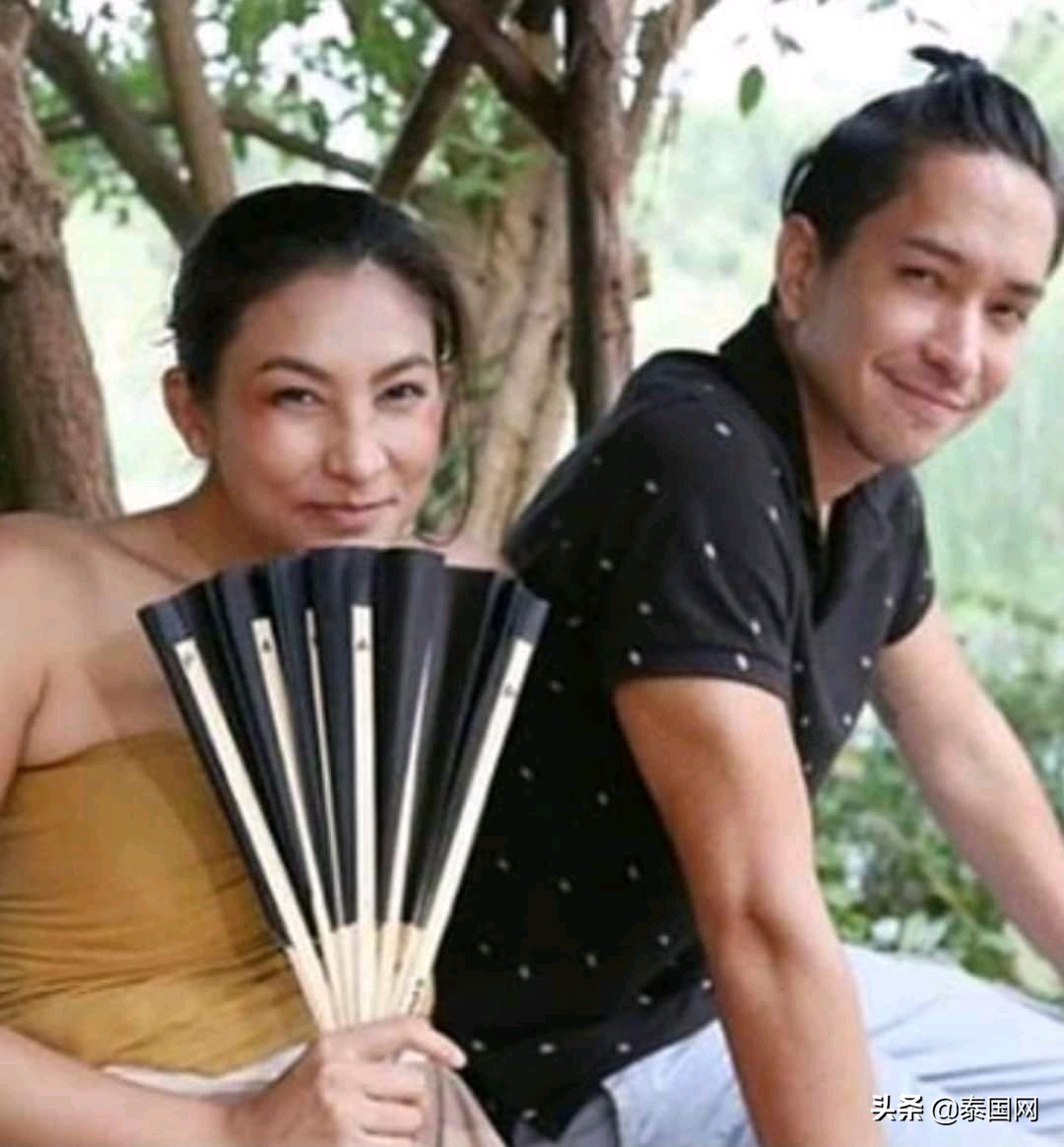 泰国演员Noonrami，刘易斯结婚2周年的甜蜜依旧