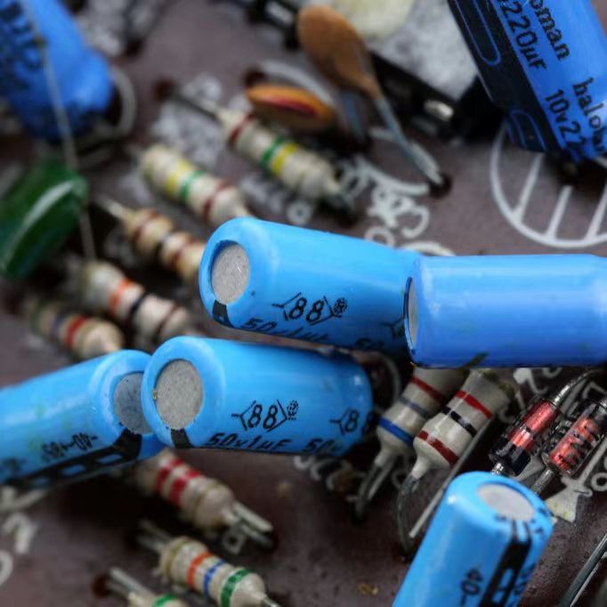 開口電池維護方法-—昆明科普帶你學習 昆明電工證考證培訓機構