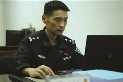 江浙沪“贼王”12岁行窃，偷出千万身家，被抓时儿子不知父亲是贼