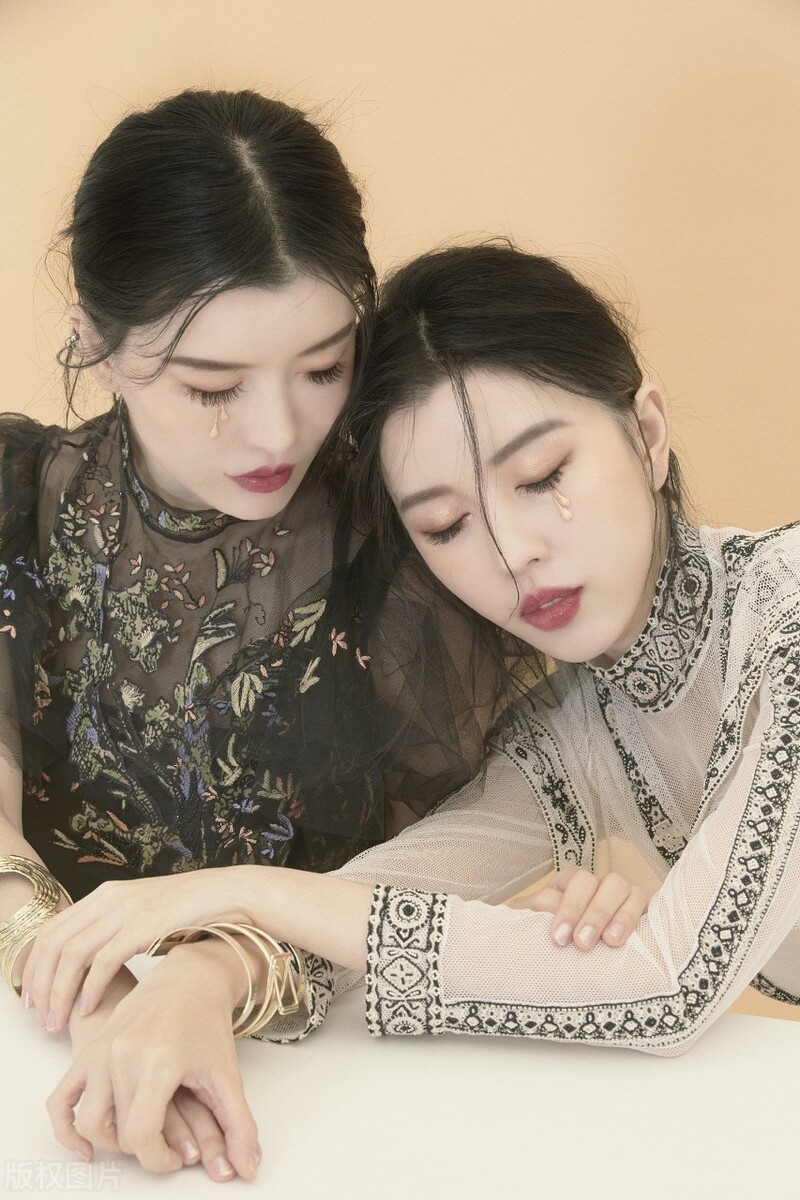 by2整容前后素颜惊呆众人 双胞胎女团by2否认整容图片