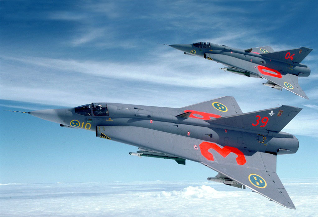 saab-35战斗机是瑞典saab(萨博)公司研制的多用途超音速战斗机,绰号"