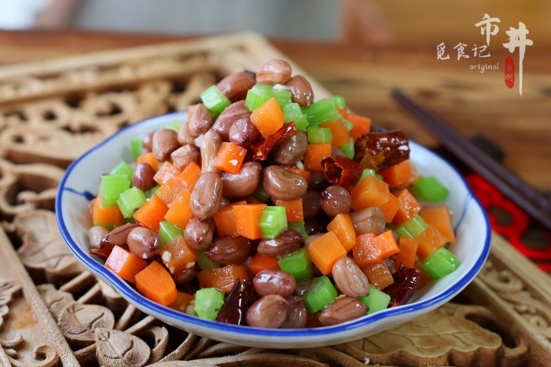 除夕年夜饭，12道凉拌菜挑几样做，开胃解腻，招待客人也用得着