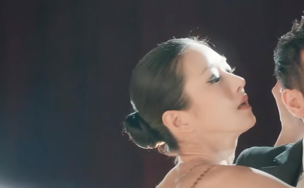 金素妍靠顶楼千瑞珍翻红，裴秀智借恶女转型，徐睿知本色出演夏娃