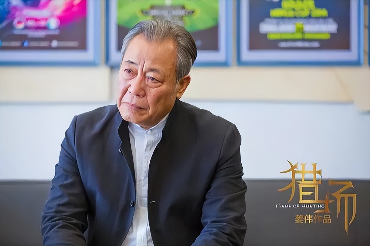 冯恩鹤：做了12年宝爸，《潜伏》让他大火，74岁的他现状怎样？