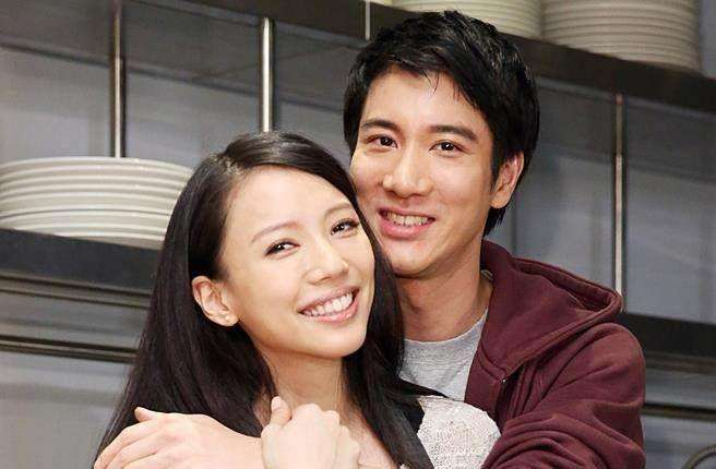 李靓蕾再次发文！驳斥爱财之说：若非三个孩子，很难活着走到今天