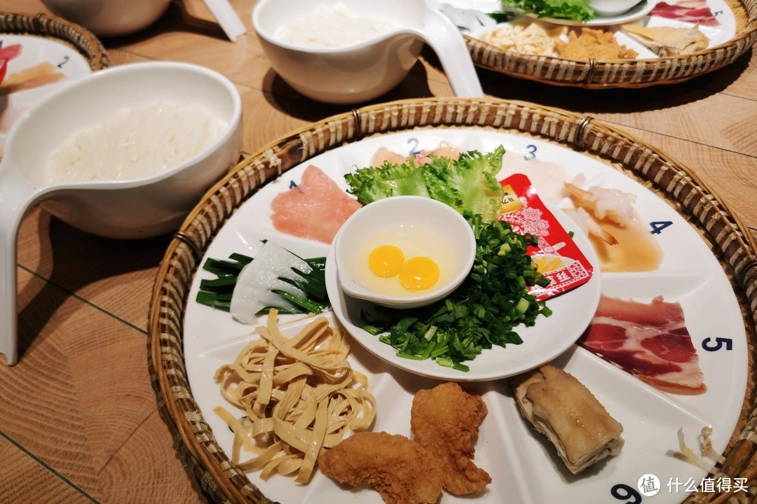 旅行就要边走边吃：舌尖上的昆明，盘点我在昆明吃到的各种美食