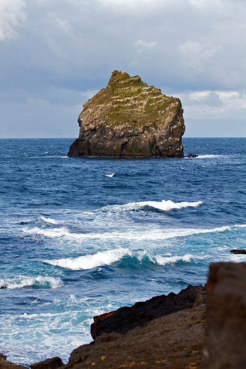 漂亮的大海高清图片大全。海边唯美风景。蓝天大海风光，美丽治愈