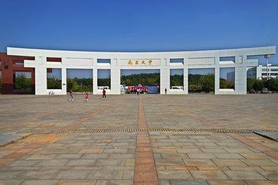 百强中学名单全新出炉，江西这3所强势入选，被称为江西三剑客