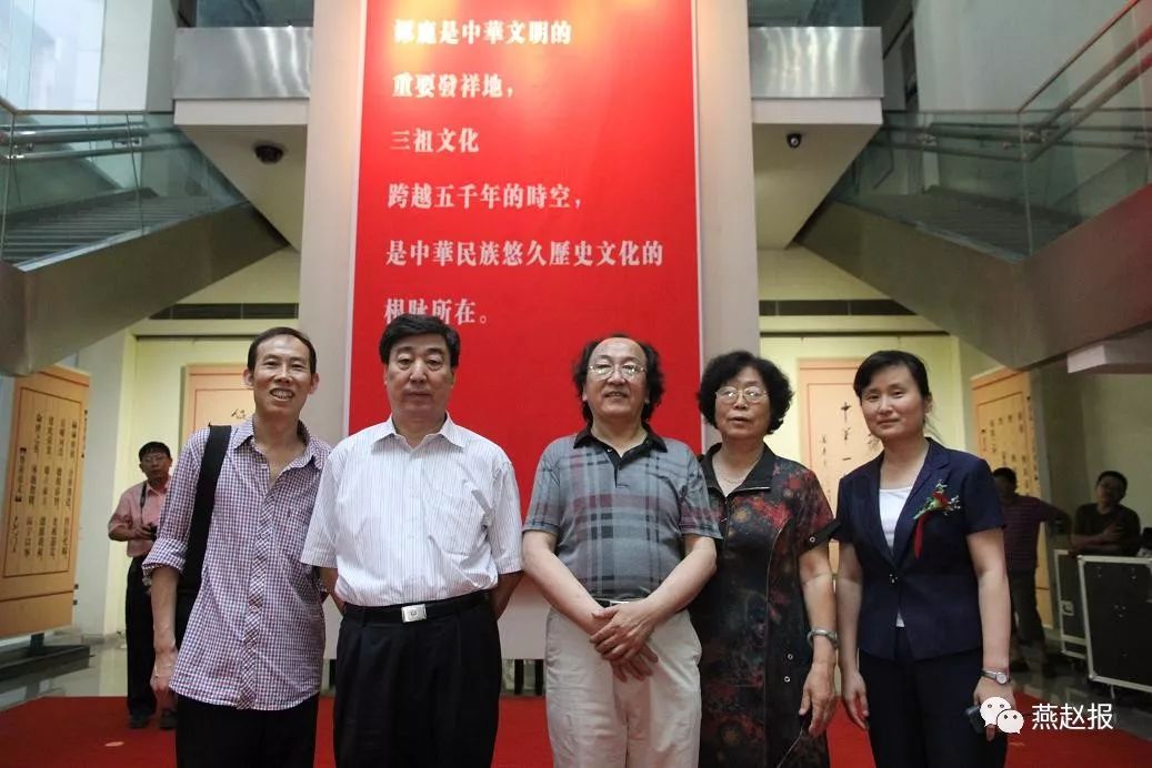 张艺谋父女新片狙击手 首日票房5000万 原型采写者来自北京广播学院