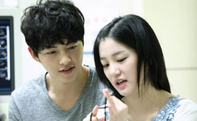 李侑菲：统一亚洲男人审美，父亲是韩国的富商，妹妹男友是李昇基