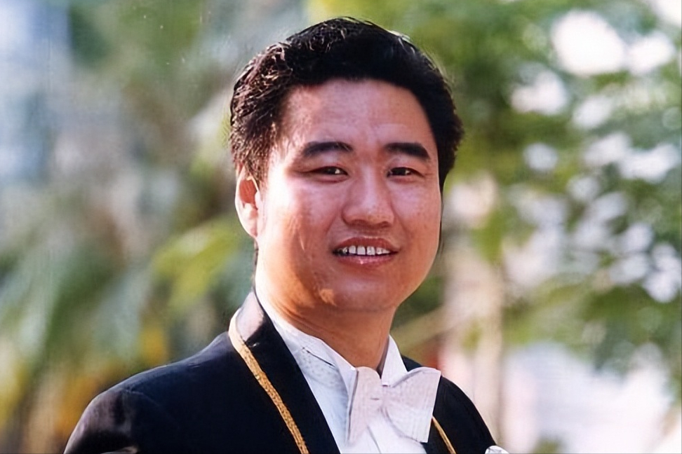 英年早逝的8位男星，个个让人惋惜，最大46岁，最小8岁