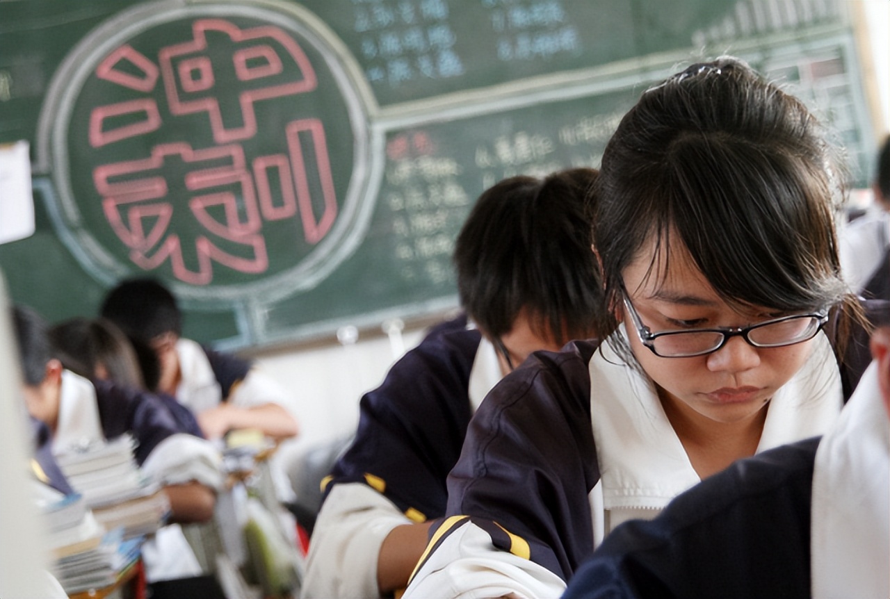 2022临近高考！与往年相比有所变动，家长学生们要提前准备