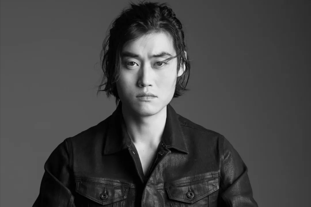 37岁张本煜：坚守10年，他成了万合天宜最有演技的演员