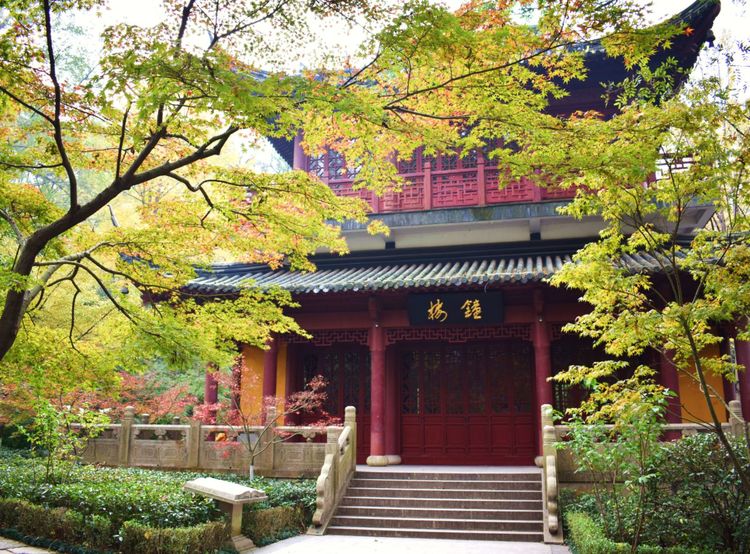 南京一定要去的赏枫景区，山景优美，有历史古迹遗址80多处