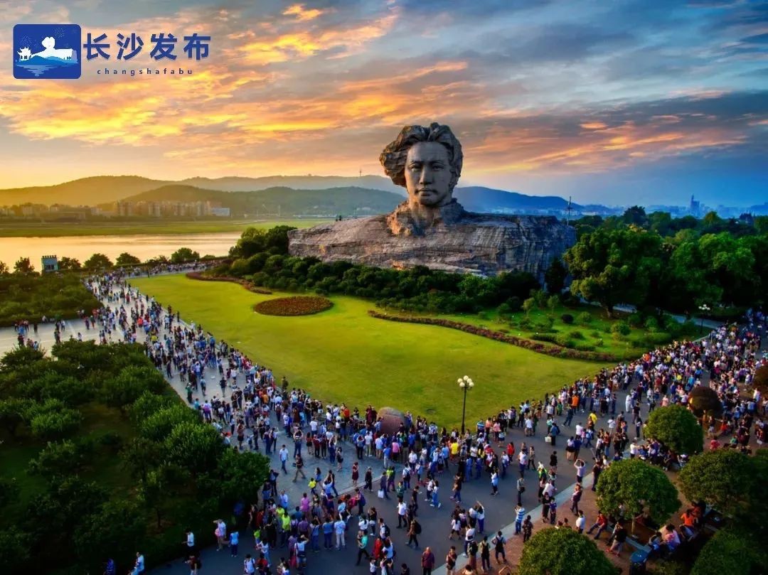 连续14年蝉联“最幸福”！中南大学校友赵立坚发文，向全球推介长沙！