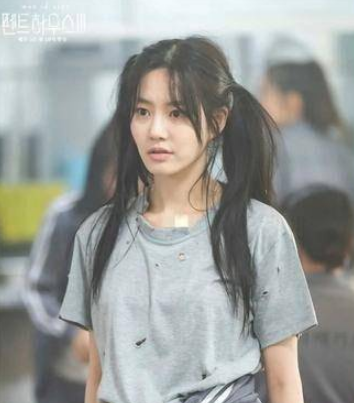 李侑菲：统一亚洲男人审美，父亲是韩国的富商，妹妹男友是李昇基