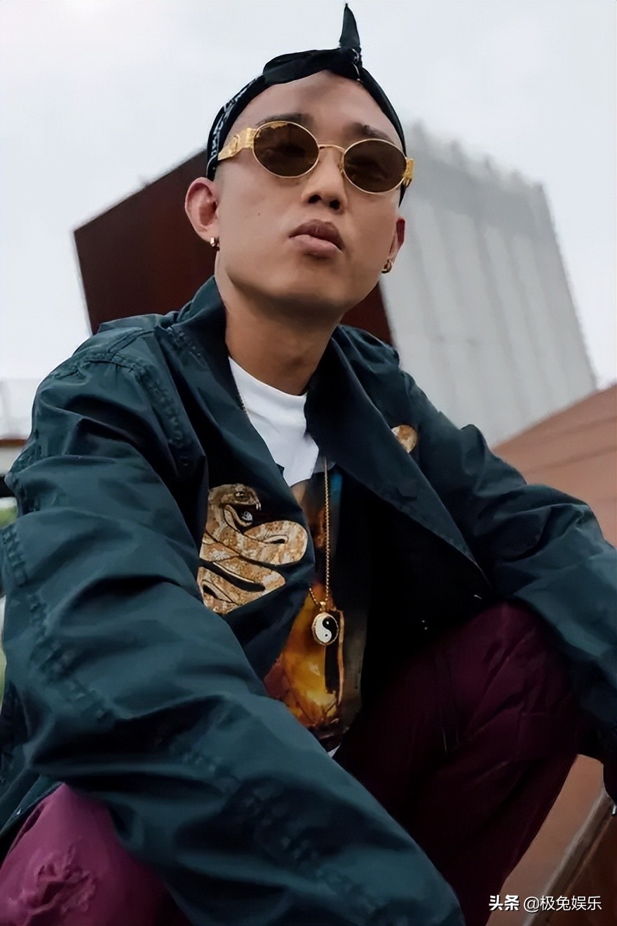 热狗歌词又打擦边球：baby直回！你忘了《差不多先生》被禁过？