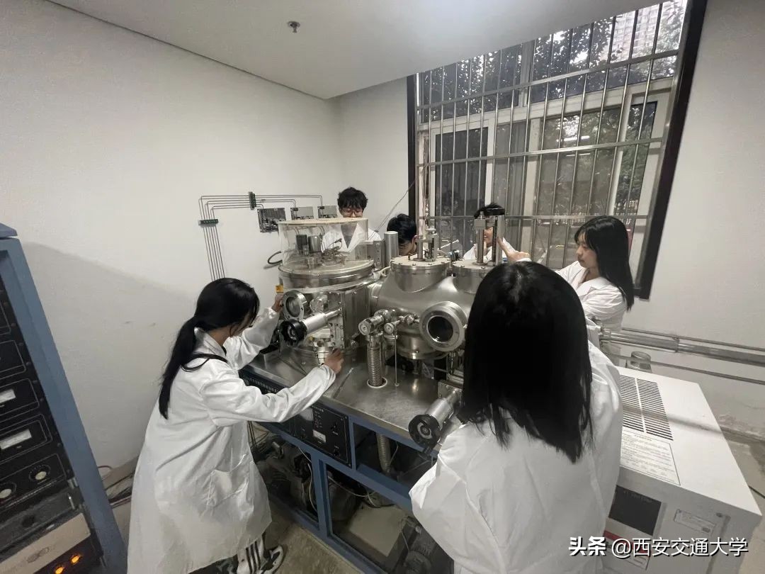 他们捧回金奖，破解5G“卡脖子”难题！