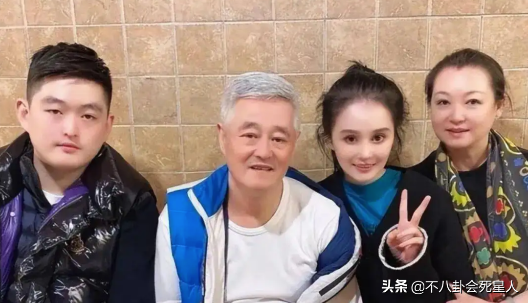 父亲是明星大佬，儿女个个不成器，奢侈挥霍还频频违法