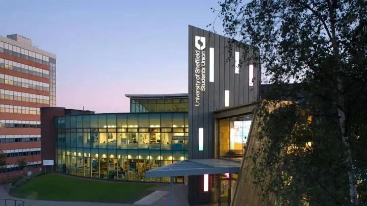 「盘点」英国留学排名高且省钱的院校都有哪些？