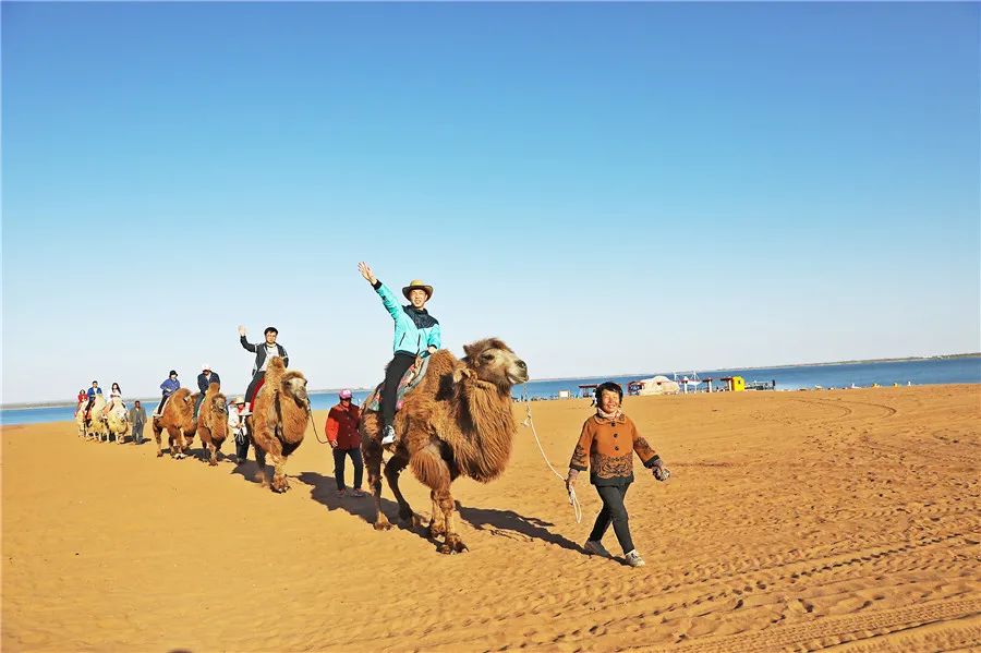 村民坐直升机去医院，全县免费医疗，中国这个小县太牛了