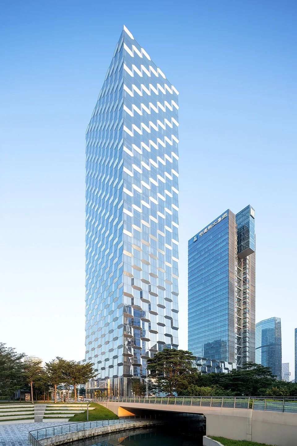 9大公司总部大楼建筑，哪家更酷？
